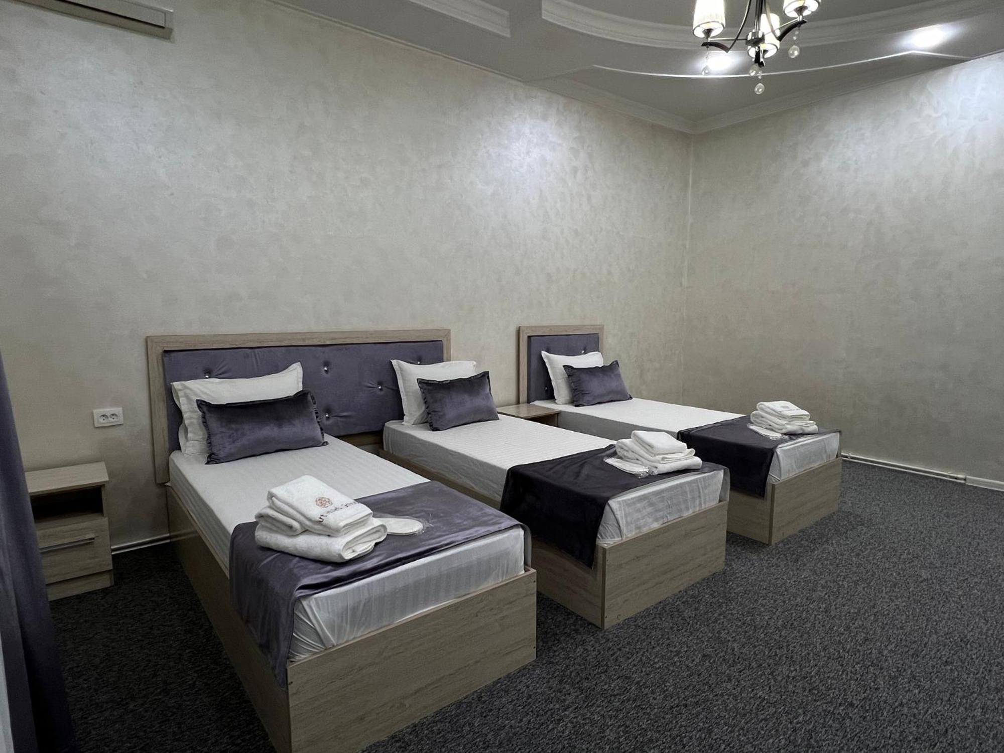 Art Tashkent Hotel Buitenkant foto